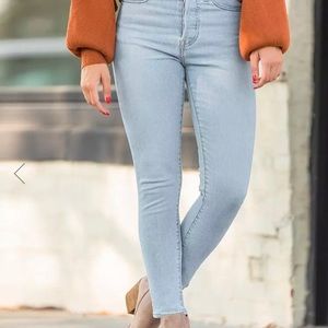 Levi’s Wedgie Skinny Jean